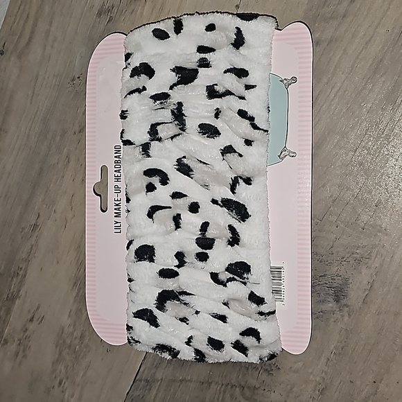 The Vintage Cosmetic Company Makeup Headband - Picture 3 of 3